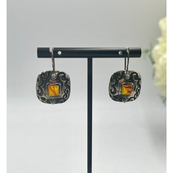 Silpada Sterling 925 Silver Square Bezel Scroll Amber
Earrings W0911 - Picture 2 of 12
